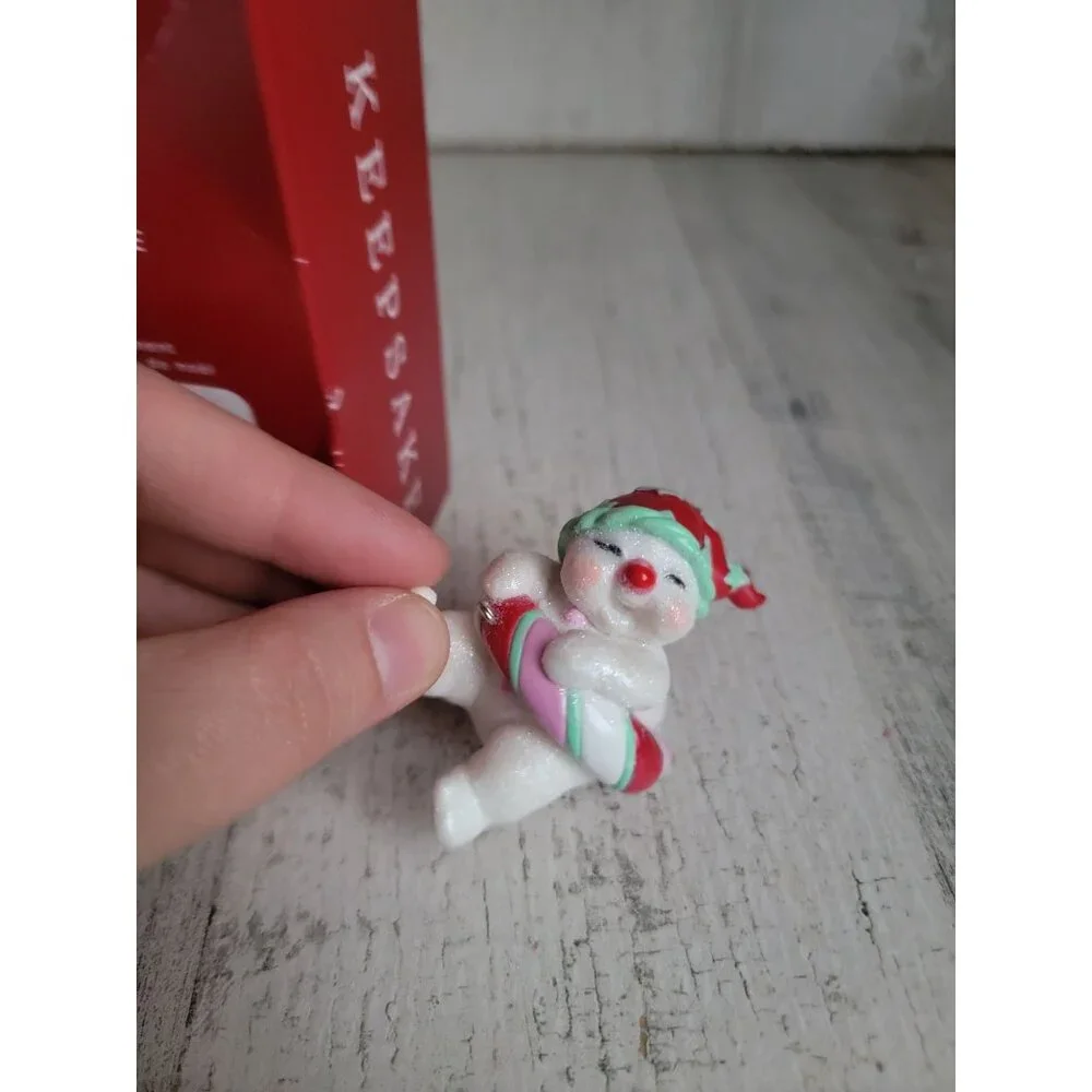 Hallmark's snow sweetie ornament‎ Xmas snowman glitter